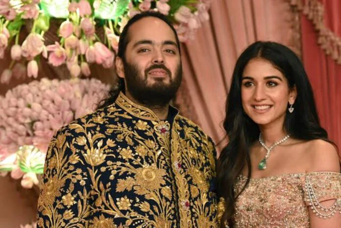Anant Ambani Wedding : ಅಂಬಾನಿ ಮಗನಿಗೆ ಉಡುಗೊರೆಗಳ ಸುರಿಮಳೆ - ಏನೇನು ಕೊಟ್ಟಿದಾರೆ ಗೊತ್ತೇ?