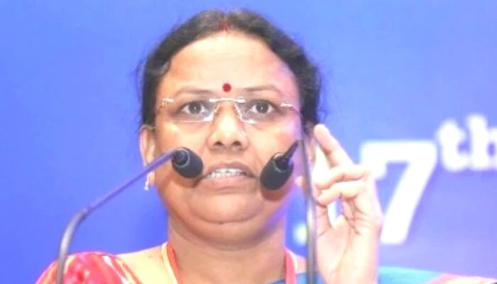 MP Politics: पूर्व BSP MLA Usha Chaudhary के BJP में शामिल होने से सियासी समीकरण बदलेंगे, दावेदारों की इसलिए बढ़ी चिंता