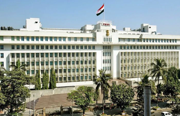 एकाच दिवशी 183 जीआर. अल्पसंख्याक संस्थांवर खैरात, आर्थिक वर्ष संपताना तिजोरी उघडली