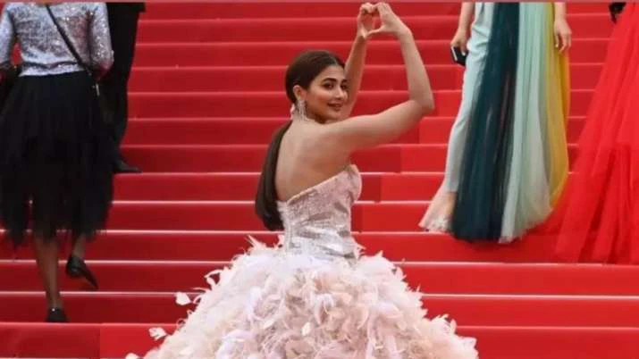 Pooja Hegde can't get over her Cannes moment, watch actress walking the red carpet of French Rivera