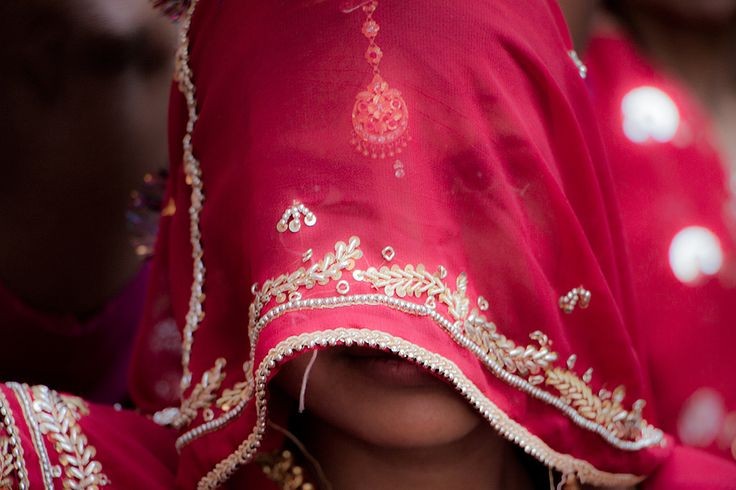 पति-पत्नी के बीच सोते थे ननद, फिर 4 साल बाद सबके सामने आई ऐसी सच्चाई मानों पैरों तले से जमीन खिसक गई।