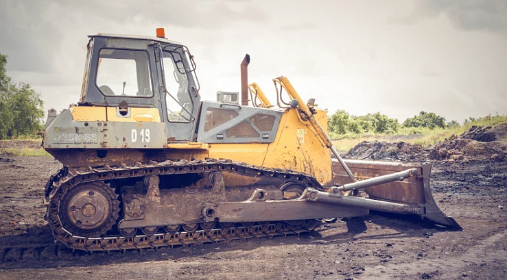 Driving Construction Efficiency with Equipment Tracking Technology ...