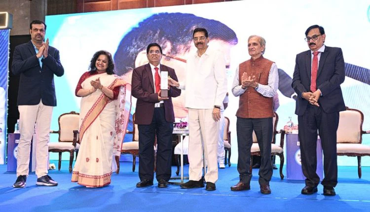 ନବସୃଜନ, ସଚ୍ଚୋଟତା ଓ କରୁଣାର ସହ ଚିକିତ୍ସକମାନେ ମାନବ ସମାଜର ସେବା ପାଇଁ ପ୍ରତିବଦ୍ଧତା ଦୋହରାନ୍ତୁ: ରାଜ୍ୟପାଳ