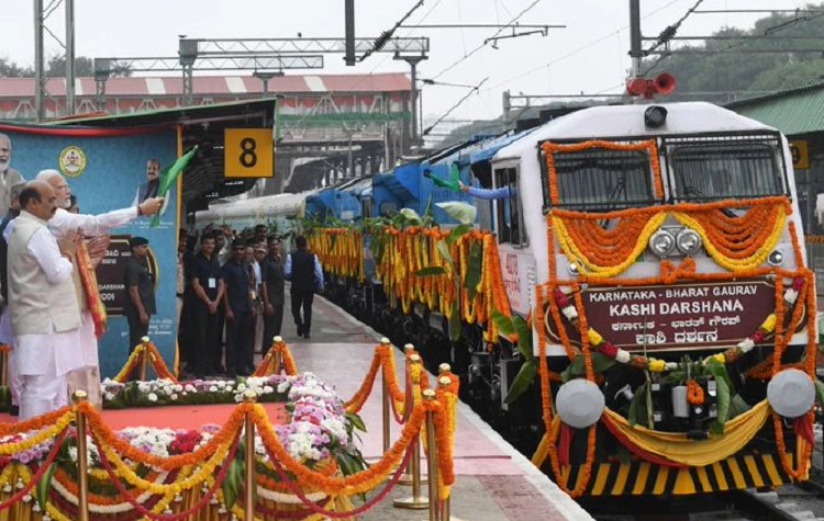 ಕಾಶಿಯಾತ್ರೆ ರೈಲಿಗೆ ಚಾಲನೆ ನೀಡಿದ ಪ್ರಧಾನಿ ಮೋದಿ: ಈ ಯಾತ್ರೆಗೆ ಅರ್ಜಿ ಸಲ್ಲಿಸುವುದು ಹೇಗೆ? ಇಲ್ಲಿದೆ ಸಂಪೂರ್ಣ ಮಾಹಿತಿ