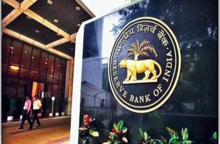 'RBI' ಮಹತ್ವದ ನಿರ್ಧಾರ ; 'ಸಾಲ' ತೆಗೆದುಕೊಳ್ಳುವರಿಗೆ ಬಿಗ್ ರಿಲೀಫ್, ಇಲ್ಲಿದೆ ಡಿಟೈಲ್ಸ್