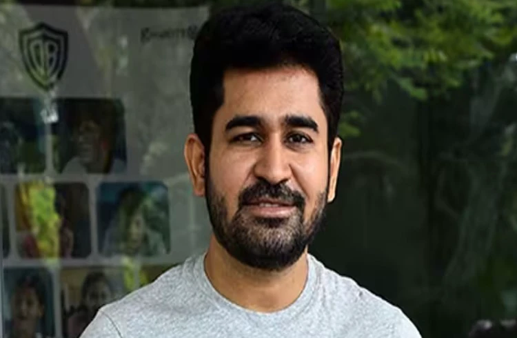 ಸಿನಿಮಾ ಶೂಟಿಂಗ್ ವೇಳೆ ಜನಪ್ರಿಯ ನಟ 'ವಿಜಯ್ ಆಂಟೋನಿ'ಗೆ ಗಂಭೀರ ಗಾಯ, ಆಸ್ಪತ್ರೆಗೆ ದಾಖಲು
