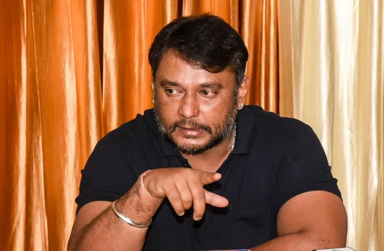 ನಟ ʻದರ್ಶನ್‌ʼಗೆ ಶಾಸಕ, ಮಂತ್ರಿಯಾಗುವ ರಾಜಯೋಗವಿದೆ : ಖ್ಯಾತ ಜ್ಯೋತಿಷಿಯಿಂದ ಸ್ಪೋಟಕ ಭವಿಷ್ಯ!