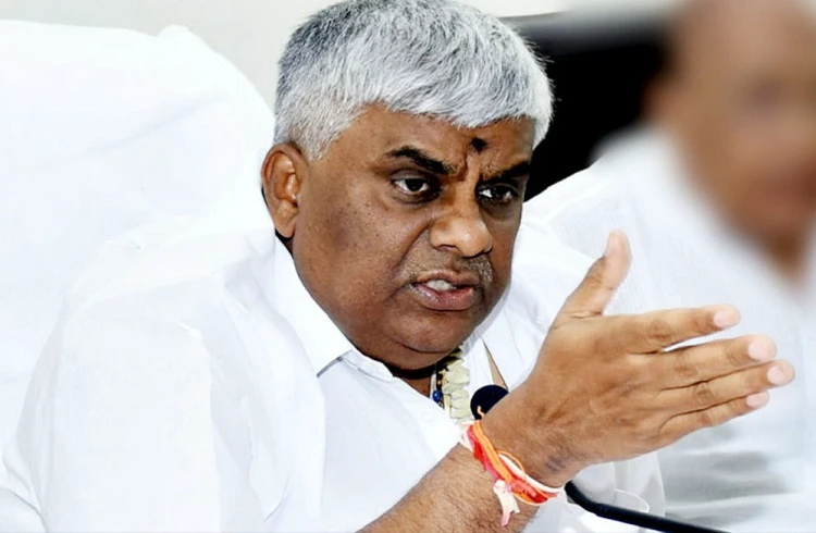 BREAKING : ಮಹಿಳೆ ಕಿಡ್ನಾಪ್ ಕೇಸಲ್ಲಿ HD ರೇವಣ್ಣಗೆ ಬಿಗ್ ರಿಲೀಫ್ : ಜಾಮೀನು ರದ್ದು ಕೋರಿ SIT ಸಲ್ಲಿಸಿದ್ದ ಅರ್ಜಿ ವಜಾ!