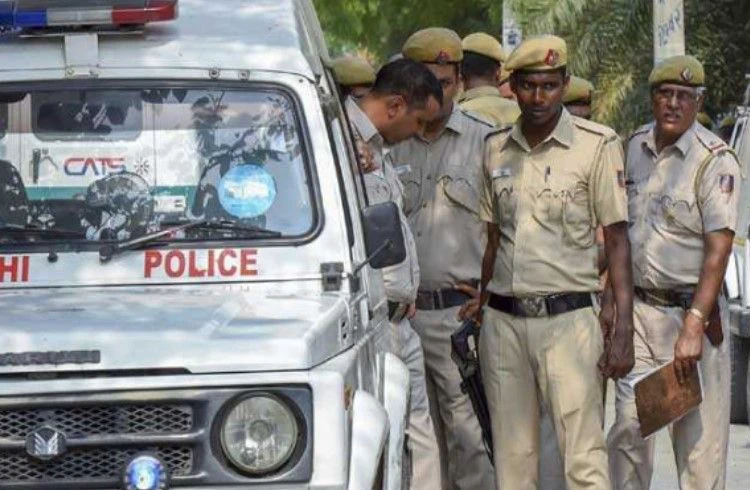 Shocking: ದೆಹಲಿ ದೇವಾಲಯ, ಮಿಲಿಟರಿ ಕ್ಯಾಂಪ್ ಮೇಲೆ ದಾಳಿಗೆ ISI ಸಂಚು: ತನಿಖೆಯಲ್ಲಿ ಸ್ಫೋಟಕ ಮಾಹಿತಿ ಬಹಿರಂಗ!