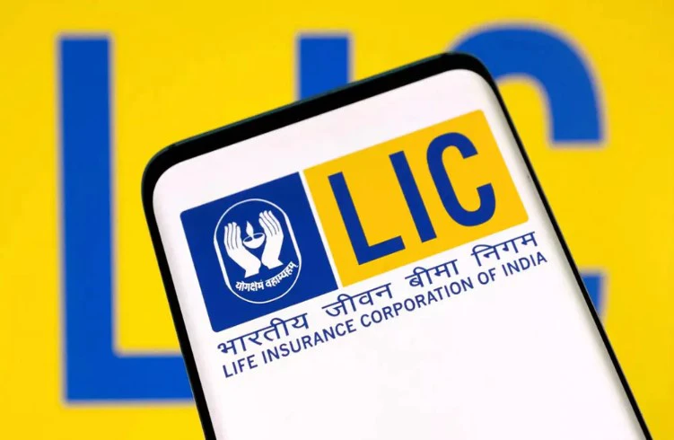 'LIC'ಯಿಂದ ಅತ್ಯುತ್ತಮ ಯೋಜನೆ ; ಇದ್ರಲ್ಲಿ ಒಮ್ಮೆ ಇನ್ವೆಸ್ಟ್ ಮಾಡಿಡ್ರೆ ತಿಂಗಳಿಗೆ ₹36,000 ಸಿಗುತ್ತೆ!