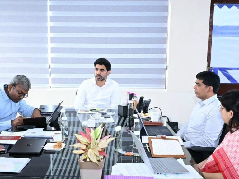 Lokesh Gives Good News For Mangalagiri Citizens