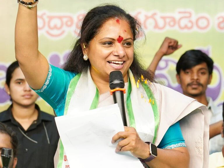 Kavitha Challenges CM For Talks in Command Control