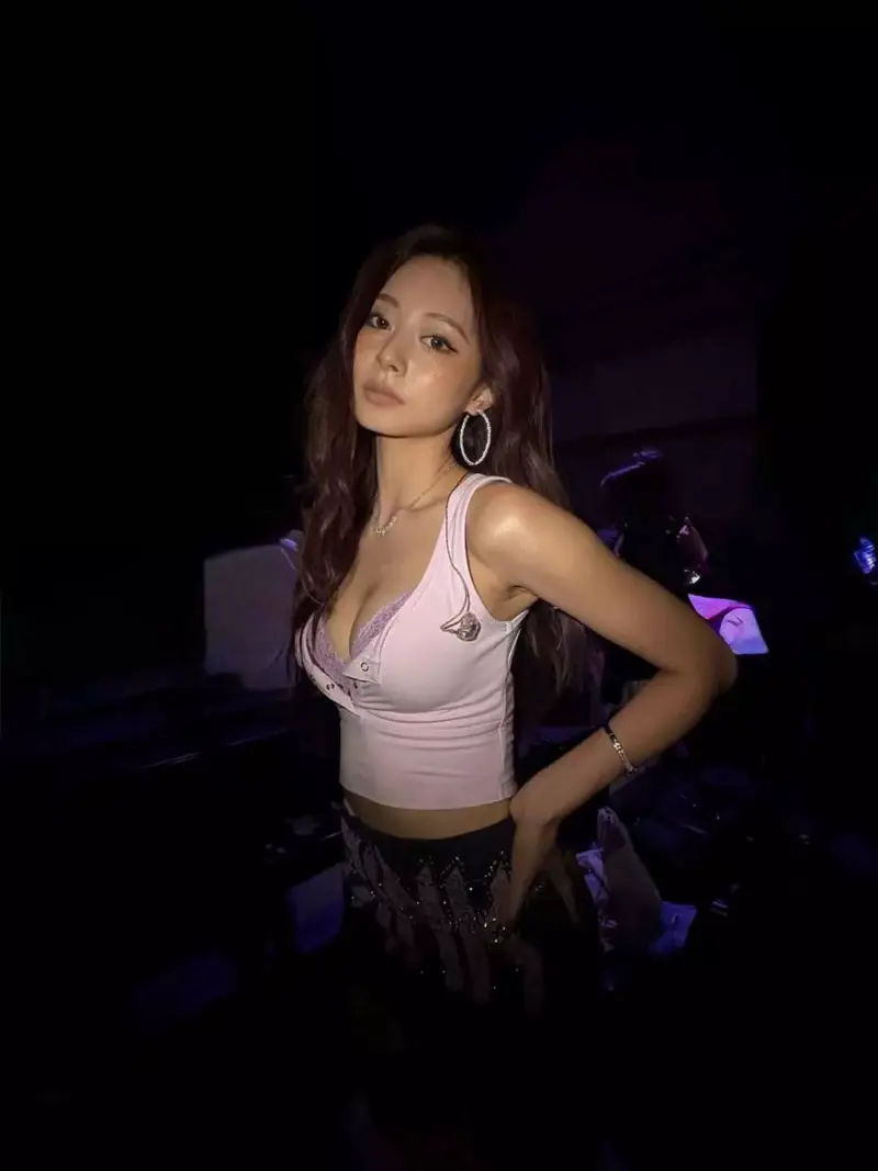 Tzuyu's Victoria's Secret outfit sparks global bra sellout after TWICE's iconic fashion show performance goes viral