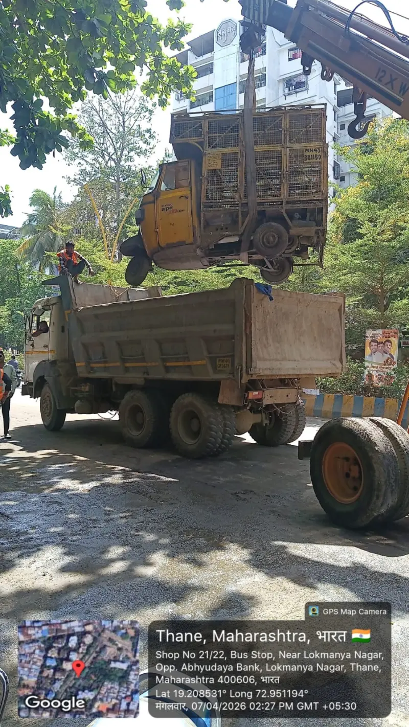 Thane: TMC takes Action Against Abandoned Vehicles in Lokmanya Savarkar Ward