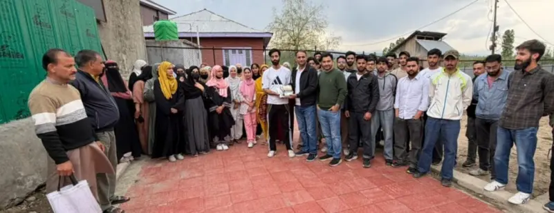 District wide book donation drive begins in Shopian; Over 100 books donated across multiple government offices on Day 1