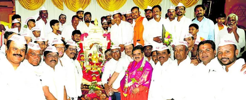ವೈಭವದ ಬಸವೇಶ್ವರರ ಪಲ್ಲಕ್ಕಿ ಮೆರವಣಿಗೆ