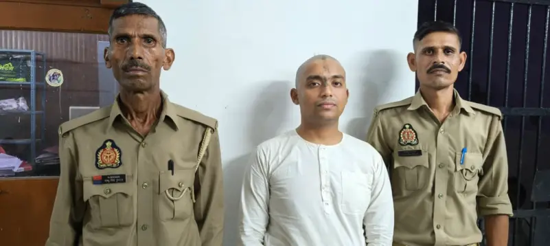 'इंजीनियर बाबा' गिरफ्तार: बीटेक-एमटेक युवतियों का ब्रेनवाश कर करता था शोषण