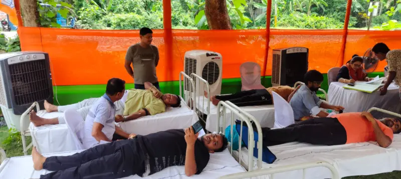 সম্প্রীতির বার্তা নিয়ে নাদনঘাটে বিজেপি যুব মোর্চার রক্তদান শিবির।