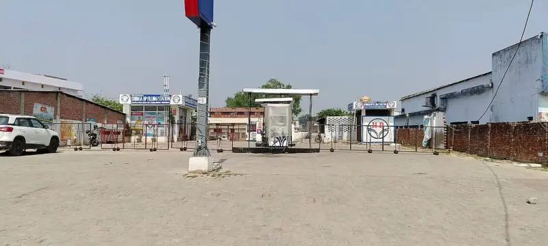 "Machines are standing still": Fuel shortages disrupt wheat harvest in Uttar Pradesh