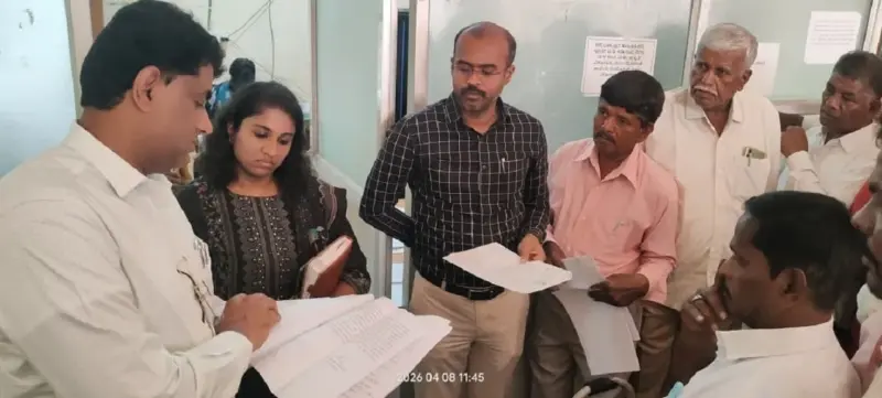 ಚಿಕ್ಕಬಳ್ಳಾಪುರ ತಾಲ್ಲೂಕು ಕಚೇರಿಗೆ ಜಿಲ್ಲಾಧಿಕಾರಿ ಜಿ.ಪ್ರಭು ಭೇಟಿ