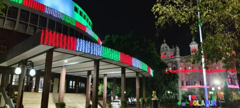 इंद्रभूवन व कौन्सिल हॉलवर तिरंगा आकर्षक विद्युत रोषणाई