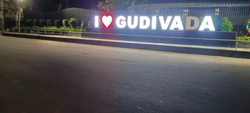 గుడివాడలో పశు సంచారం నియంత్రణ..
