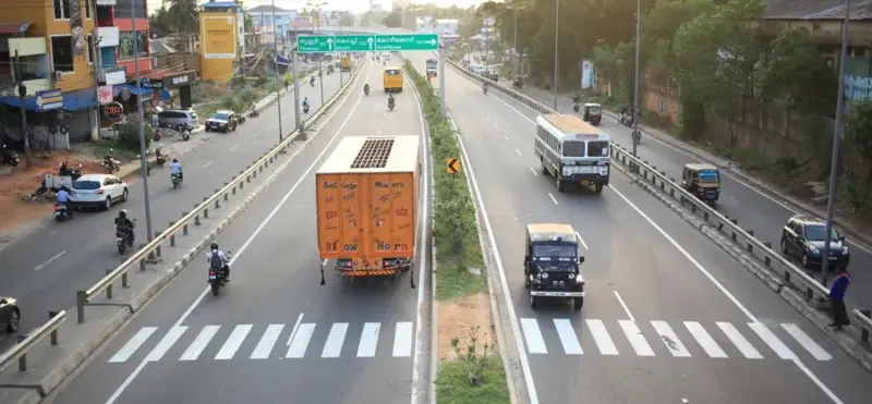 SC issues pan-India road safety guidelines, restricts heavy vehicle parking on national highways