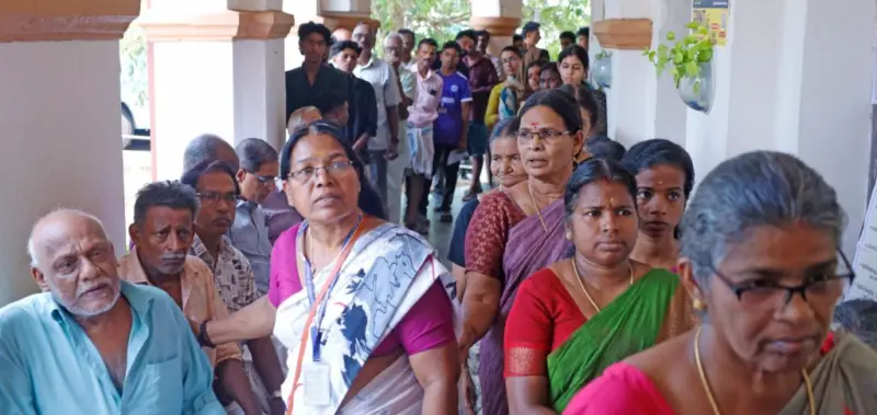 Kerala voters turn out in force, end of polling marks beginning of a long wait