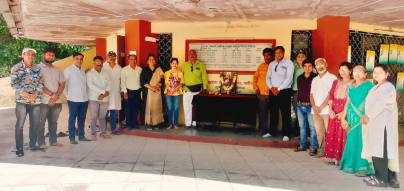 महर्षी चित्रपट संस्थेच्या वतीने चित्रपट महर्षी दादासाहेब फाळके यांची जयंती साजरी
