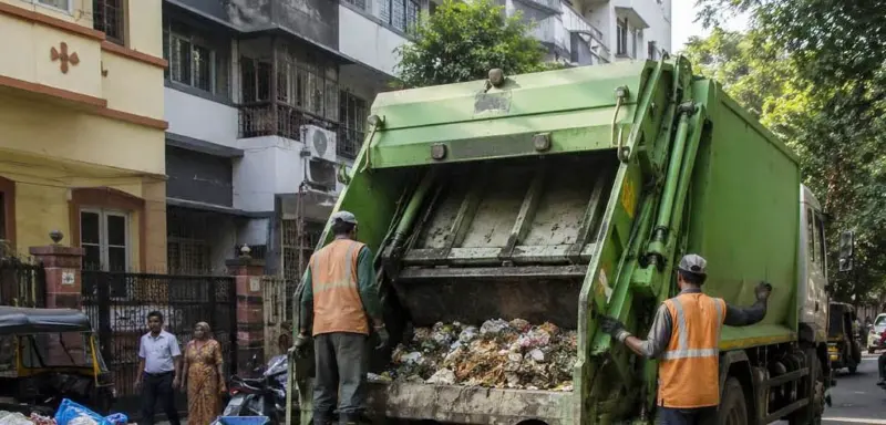کلیان میں کوڑا اٹھانے والی گاڑی کی زد میں آ کر دو سالہ بچے کی موت