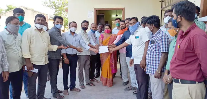 ಸಿಂಧನೂರು: ಬೋಧನೆ ಬಹಿಷ್ಕಾರ ನಿರ್ಧಾರ