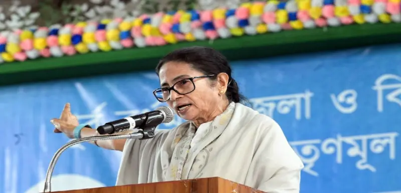 'বেশি বেড়েছিল কালীঘাটের ওসি!' গৌতম দাসের বিরুদ্ধে রণংদেহি নেত্রী, কাউন্টডাউনের আগেই বড় ধমক!