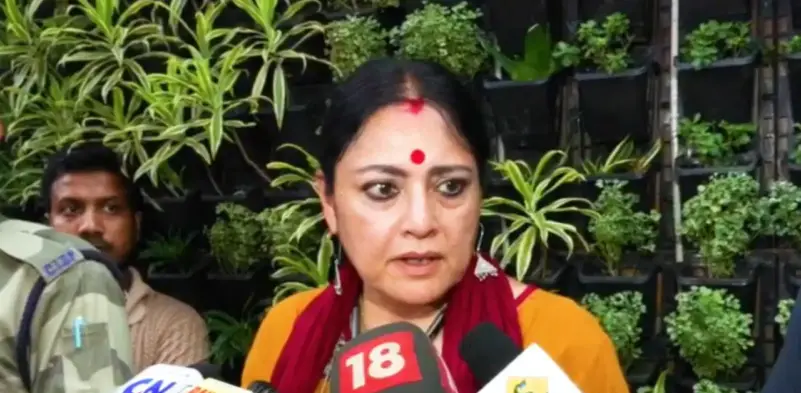 বিরাট কড়াকড়ি! ৩০০০ টাকা পেতে কেন ১২ পাতার ফর্ম? আসল কারণ জানালেন অগ্নিমিত্রা পাল