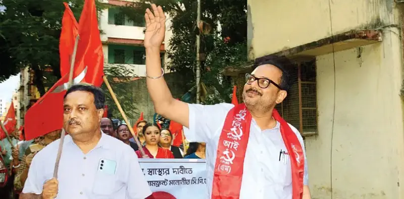 বিধাননগরে হেভিওয়েট লড়াই: সুজিত বসুর বিপরীতে জনসংযোগে জোর দিচ্ছেন সিপিএমের  সৌম্যজিৎ রাহা - বর্তমান নিউজ | Dailyhunt