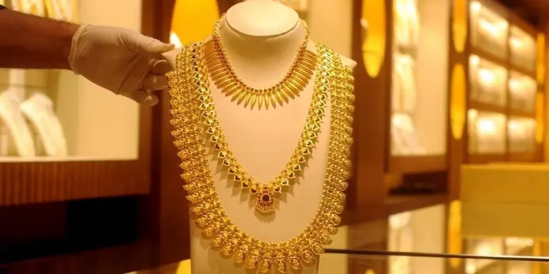ரூ.360 குறைந்த தங்கத்தின் விலை!