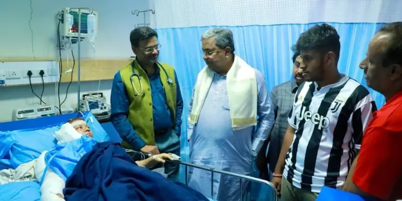 குண்டு வெடிப்பில் பாதிக்கப்பட்டவர்களை சந்தித்து நலம் விசாரித்த சித்தராமையா..!