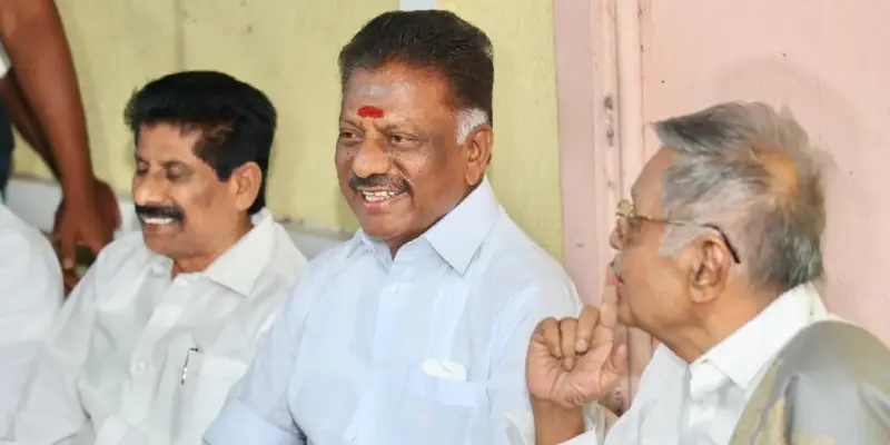 ஓபிஎஸ்க்கு அதிகாரம் வழங்கி தீர்மானம் நிறைவேற்றம்!