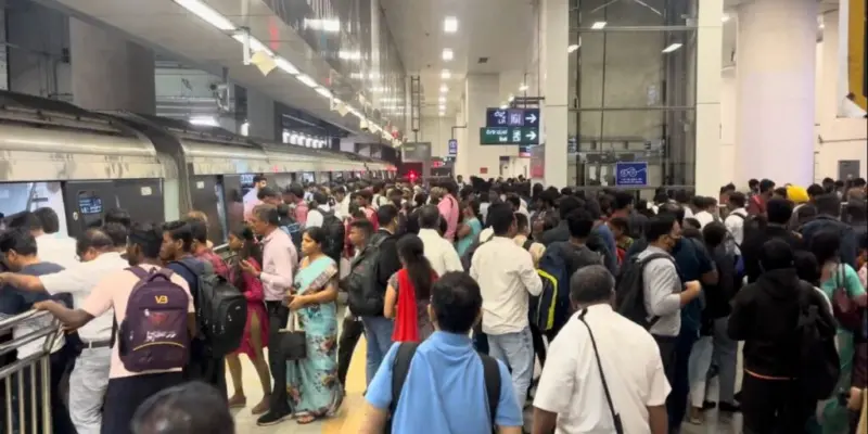 Bengaluru Metro commuters struggle with overcrowding during peak hours
