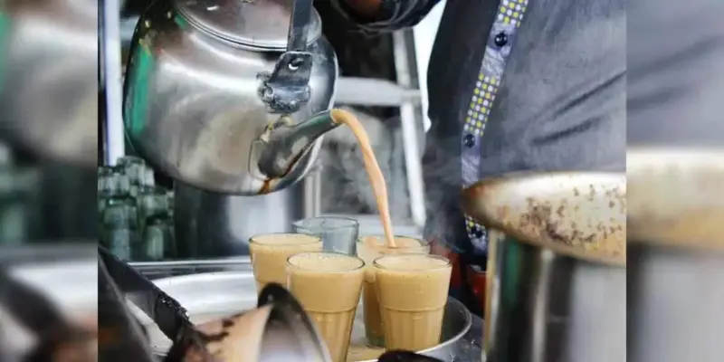 மதுரையில் நெகிழ்ச்சி... உழைப்பாளர் தினத்தில் ரூ1க்கு மசாலா தேநீர்!