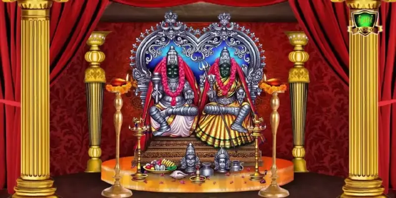 குலசேகரன்பட்டினம் முத்தாரம்மன் கோவிலின்  வரலாறும்.. சிறப்புகளும்..