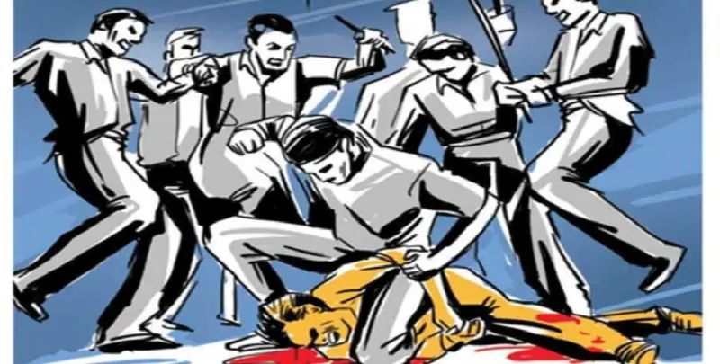 শিলিগুড়িতে চরম উত্তেজনা! গরু চোর সন্দেহে পিলারে বেঁধে গণপিটুনি, প্রাণ গেল যুবকের!