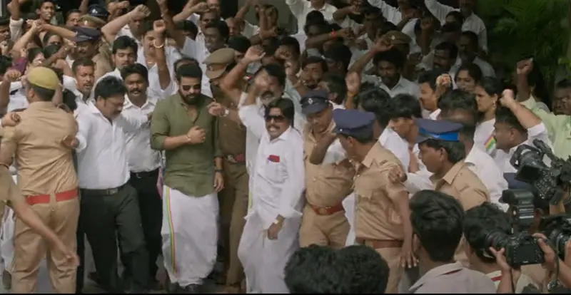 அமீரின் 'உயிர் தமிழுக்கு' டீஸர்: ஸ்பெஷல் என்ன?