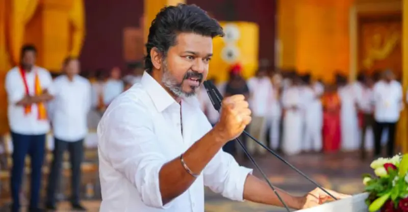 విజయ్ టీవీకే పార్టీ విజయం.. కొత్త రాజకీయ శక్తుల అనివార్యతకు సంకేతమా?