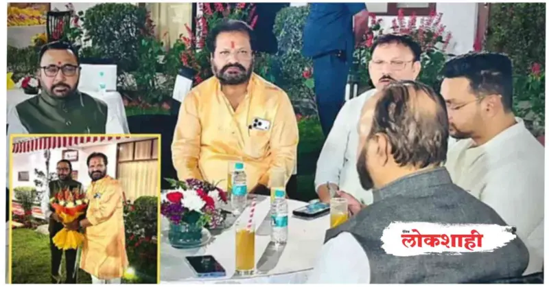 ठाकरेंचे २ खासदार शिंदेंच्या खासदाराच्या घरी!