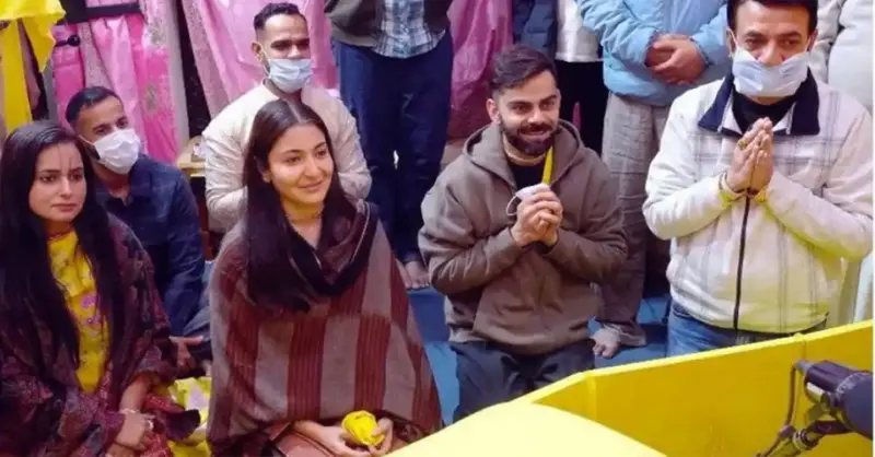 Premanand Maharaj: Virat Kohli and Anushka met Premanand Maharaj in Vrindavan, know how much it costs?