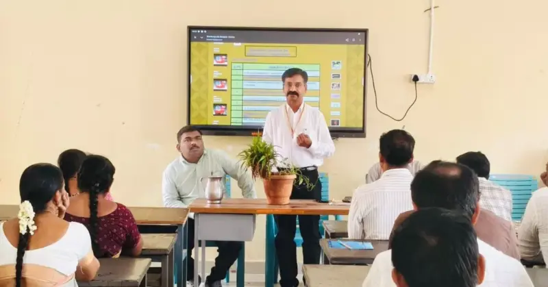 ಕನಕಗಿರಿ | ಗಣತಿದಾರರಿಗೆ ತರಬೇತಿ: ಮನೆ ಮನೆಗೆ ಮಾಹಿತಿ ಸಂಗ್ರಹಕ್ಕೆ ಸೂಚನೆ