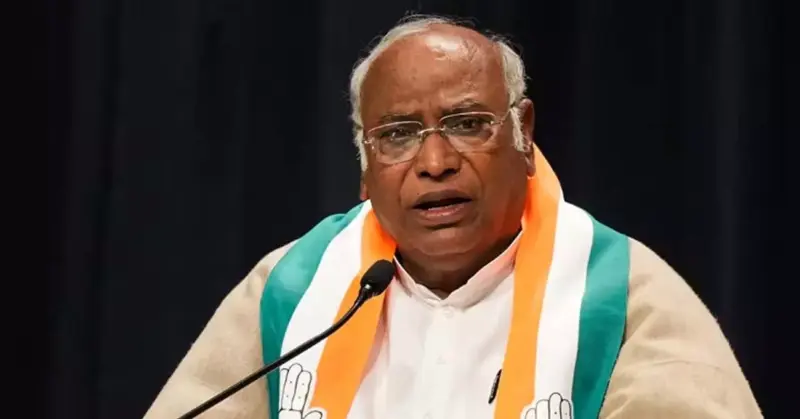 "ನಿತ್ಯ ಲೂಟಿ ಮಾಡಲಾಗುತ್ತಿದೆ": ಇಂಧನ ಬೆಲೆ ಏರಿಕೆಗೆ ಮಲ್ಲಿಕಾರ್ಜುನ ಖರ್ಗೆ ಆಕ್ರೋಶ