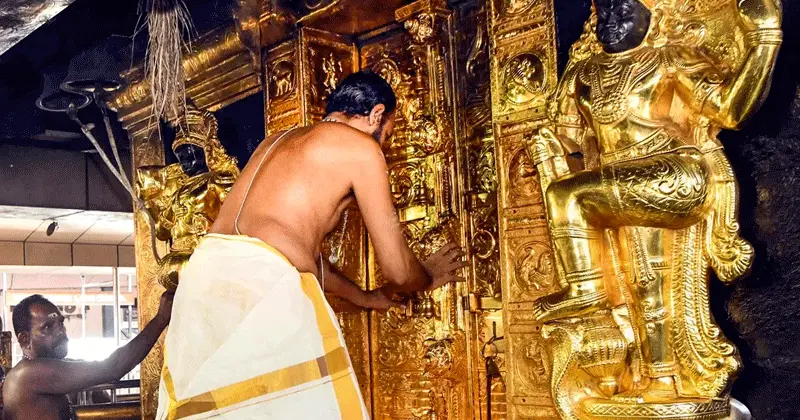 ശബരിമല കേസില് നിര്ണ്ണായക വഴിത്തിരിവ്; കവര്ന്ന സ്വര്ണം മറ്റ് ക്ഷേത്രങ്ങളിലെ കൊടിമരം പൂശാനും നവീകരണത്തിനും ഉപയോഗിച്ചു; നിര്ണായക മൊഴി നല്കി പങ്കജ് ഭണ്ഡാരി