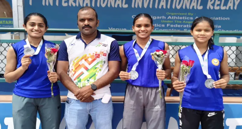સાબરકાંઠાની દીકરીઓએ રાષ્ટ્રીય ફલક પર ગજવ્યું ગુજરાતનું નામ : ચંદીગઢ નેશનલ ઓપન રિલેમાં સિલ્વર મેડલ જીત્યો