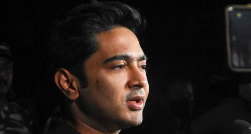 KMC issues notices to properties linked to Banerjee
